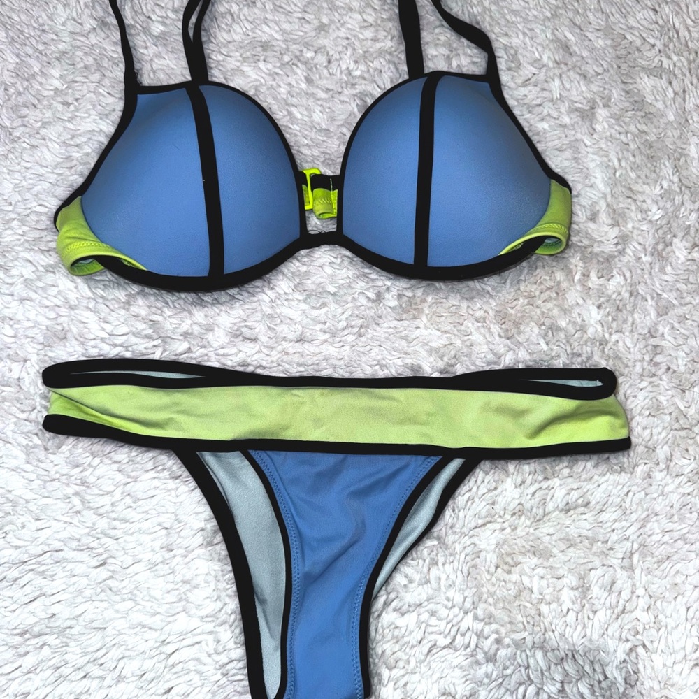Victoria secret bikini top 34D color block bottom Small